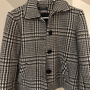 Stylish Black and White Houndstooth Jacket